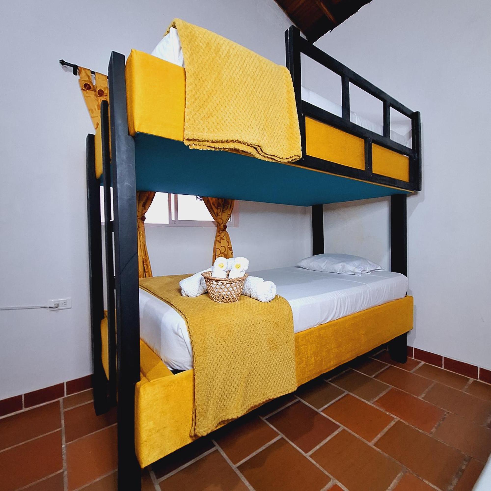 סן גיל Hostal Colombian Gold מראה חיצוני תמונה