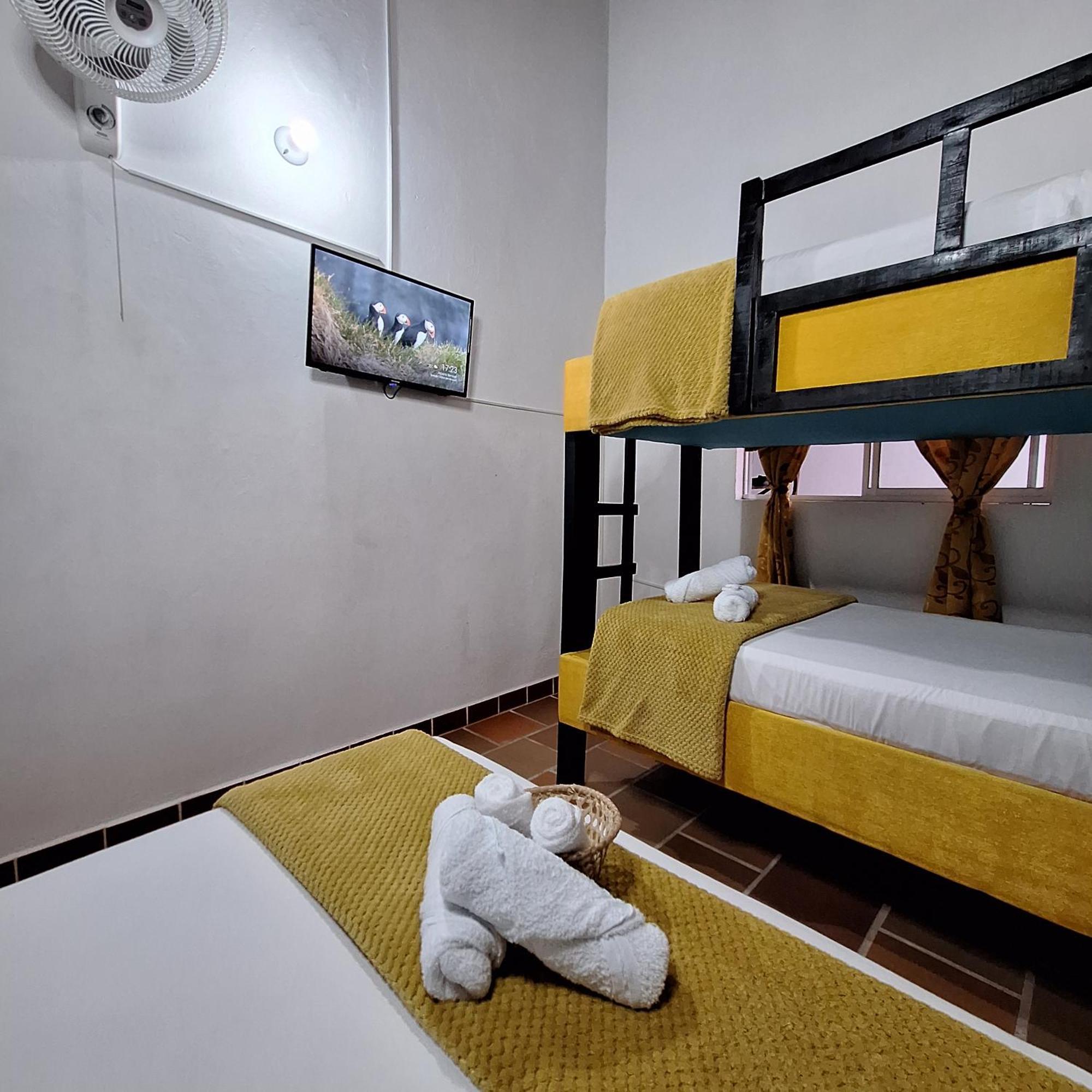 סן גיל Hostal Colombian Gold מראה חיצוני תמונה