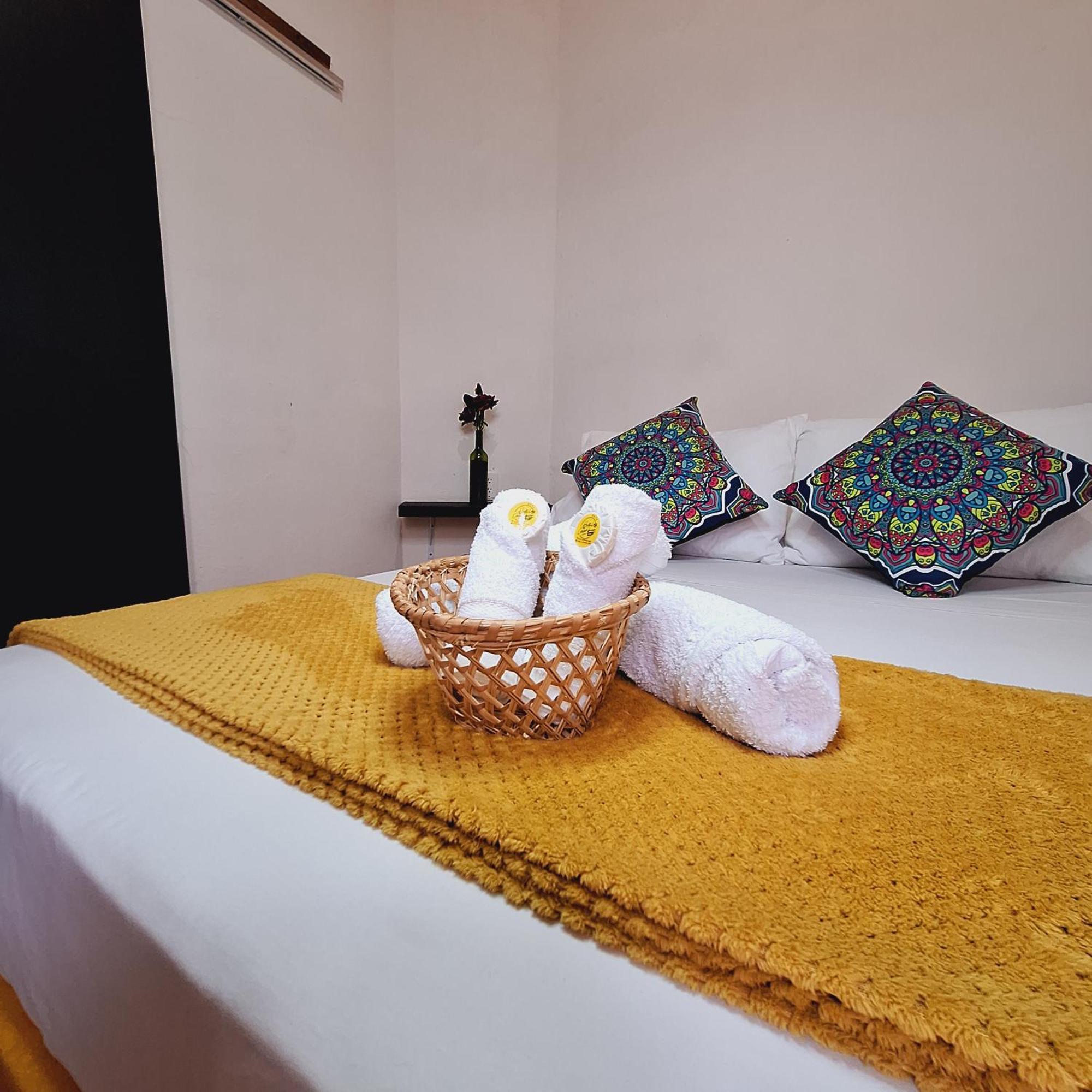 סן גיל Hostal Colombian Gold מראה חיצוני תמונה
