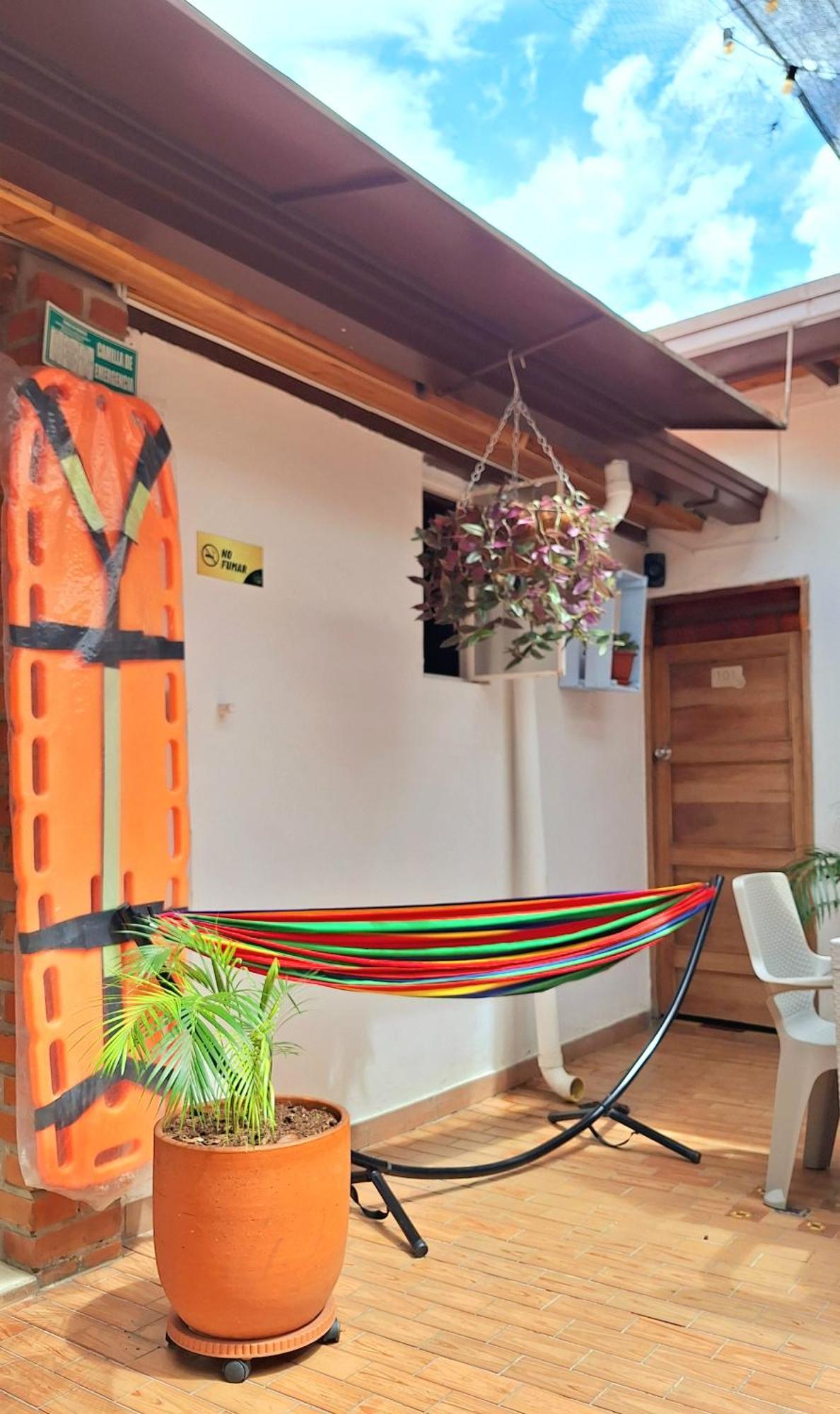 סן גיל Hostal Colombian Gold מראה חיצוני תמונה